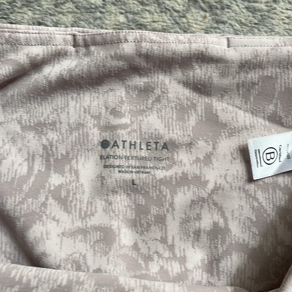 Athleta legging size large - Picture 10 of 13